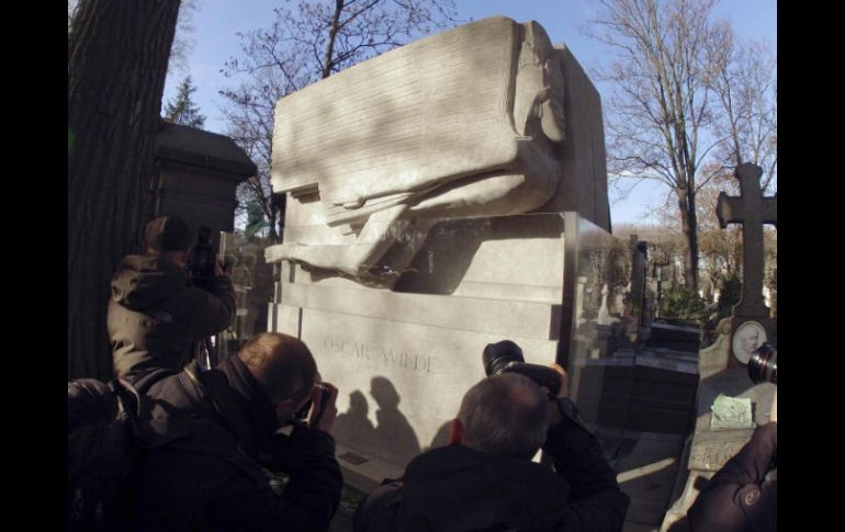 La limpieza completa de la tumba fue financiada por la comunidad irlandesa, señalaron los medios.  /