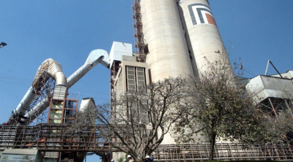 En abril de 2008, el Ejecutivo venezolano ordenó la nacionalización de las plantas cementeras. ARCHIVO  /