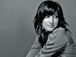 Cuando el aire frío del exterior se fusiona con el aire caliente de oficinas, casas y autos, provoca que la humedad en tu piel baje.  /