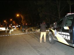 La Policía Municipal de Zapopan llegó al lugar donde se encontraban las personas ejecutadas.  /