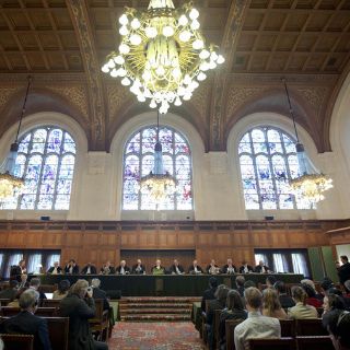 Macedonia celebra como histórico el fallo de La Haya