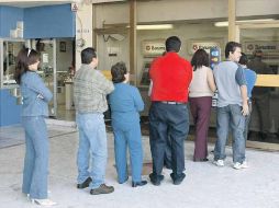 La Ley Federal del Trabajo establece la obligatoriedad del aguinaldo; el 20 de diciembre es la fecha límite para depositarlo. ARCHIVO  /