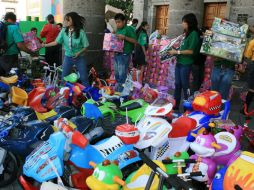 Hasta el 5 de enero habrá un contenedor en todas las televisoras locales de Azteca.  /