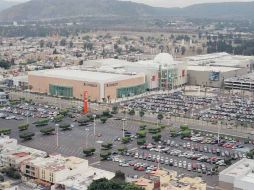 La iniciativa busca que los estacionamientos cobren por minuto, y no por hora. ARCHIVO  /