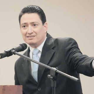 Jalisco necesita una ''sacudida'' en materia educativa: Alonso Ulloa