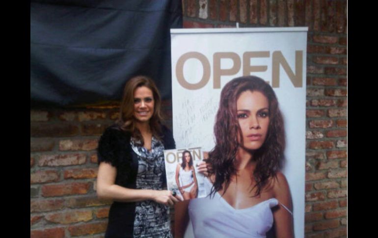 Próximamente Luz Elena González pretende hacer fotografías en las que muestre un poco más. ESPECIAL  /