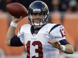 T.J. Yates pudo meter a los Texanos a la post temporada. AP  /