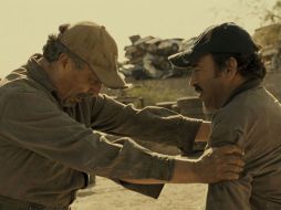 Escena del filme El infierno, de Luis Estrada, protagonizada por Damián Alcázar (derecha). ESPECIAL  /