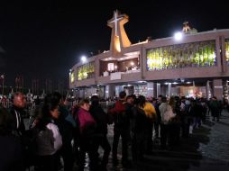 Los peregrinos llegan a la Basílica de Guadalupe, para conmemorar el 480 aniversario de la aparición. NTX  /