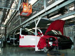 Volkswagen México consolidó en 2011 la posición de la planta de Puebla como la fábrica automotriz número uno en Norteamérica.ARCHIVO  /