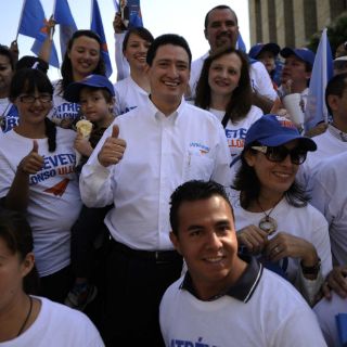Ulloa realiza el primer acto público como precandidato