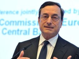 Draghi dijo que condiciones de financiamiento más ajustadas en el mercado interbancario se han vuelto un riesgo creciente. ARCHIVO  /