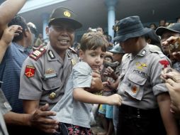 En horas inmediatamente posteriores al accidente fueron rescatados dos niños de 8 y 10 años. AFP  /