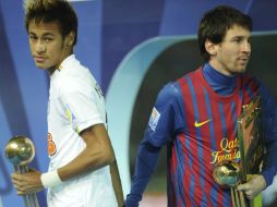 El exfutbolista considera que el brasileño (i) no tiene la calidad de Messi. EFE  /