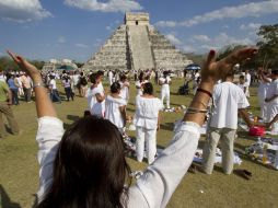 Ceremonia que se llevó a cabo en la zona arqueológica El Rey, en Cancún. EFE  /