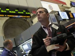 Economistas prevén que la economía estadounidense crecerá entre un 2.3 y un 3%. ARCHIVO  /