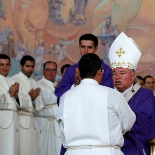 Se ordenan 44 diáconos en víspera de navidad