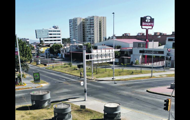 Las avenidas López Mateos, Américas y Circunvalación lucieron desiertas.  /
