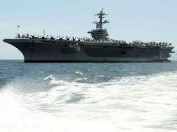 Autoridades estadounidenses subrayan que el tránsito de su flota por el estrecho se hace conforme al derecho internacional. ARCHIVO  /