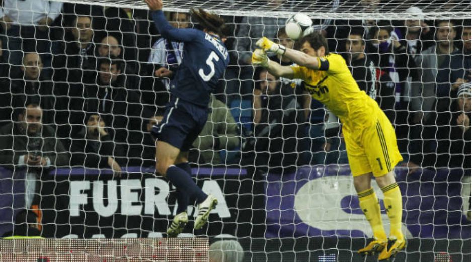 Casillas y Neuer serán homenajeados con trofeos de oro y plata de la IFHHS. AP  /