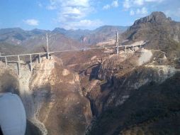 El Puente Baluarte ya tiene el Récord Guiness de ser el más alto del mundo de su tipo. ESPECIAL  /