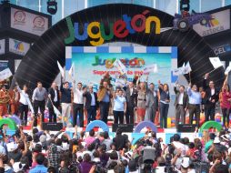 Toñita, la Orquesta de América, Banda Pueblo Nuevo y Las Reinas fueron algunos de los encargados de ponerle ritmo al evento. NTX  /