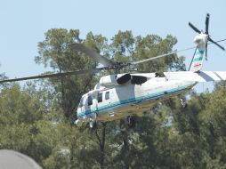 El helicóptero presidencial con la presidenta Cristina Fernández abordo, abandona el predio del Hospital Austral. EFE  /