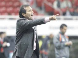 Quirarte confía en que Chivas retomará el buen camino durante los próximos encuentros del Torneo Clausura 2012. MEXSPORT  /