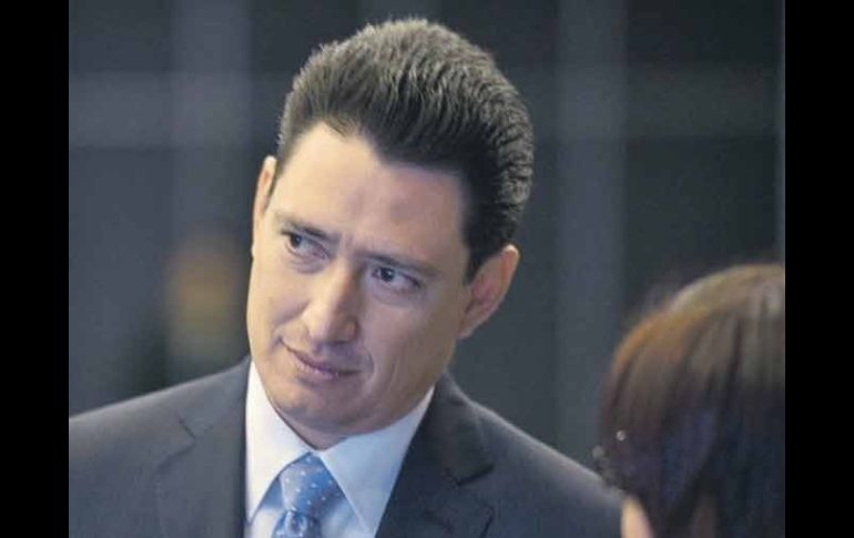 Alonso Ulloa Vélez, ex secretario de Promoción Económica, difunde sus propuestas de trabajo entre los militantes panistas.  /