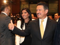 Arribo de Carlos Navarrete y Alejandra Barrales al debate de los precandidatos a la Jefatura de Gobierno del Distrito Federal.NTX  /