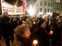 La medida se toma debido a atentados cometidos por Neonazis, en la imagen, marcha para recordar víctimas. ARCHIVO  /