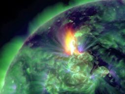 La agencia gubernamental indicó que la tormenta cobra fuerza y una oleada de radiación se dirige rápidamente a la Tierra. AFP  /