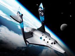 Como traída de la ficción, la nave de Virgin Galactic pronto llevará turistas al espacio. ESPECIAL  /