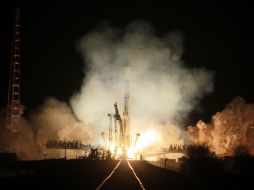 La nave sin tripulantes despega de una plataforma de lanzamiento en el cosmódromo ruso de Baikonur. AFP  /
