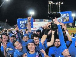 La novena sonorense celebra la conquista de un título más. ESPECIAL  /