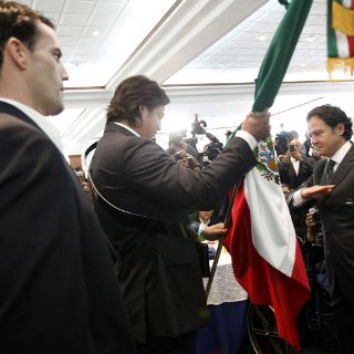 Abanderan a Yaquis para Serie del Caribe 2012