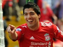 El equipo echó de menos al delantero sudamericano, que estuvo suspendido por caso de racismo. ESPECIAL  /