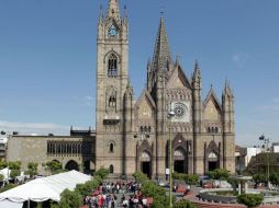 Votantes esperan turno en casilla del templo Expiatorio.  /