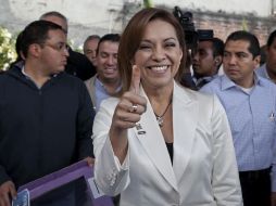 La precandidata Josefina Vázquez Mota se vio muy alegre luego de depositar su voto hoy. NTX  /