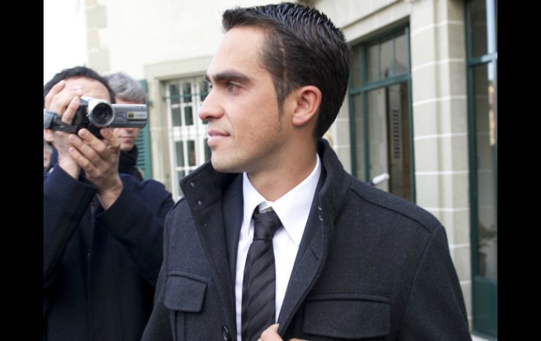 El ciclista será desprovisto de su título de ganador del Tour de Francia 2010 y de otros galardones. AP  /