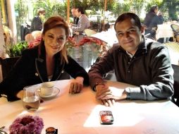 La virtual candidata presidencial comparte el desayuno con quien fuera su rival en la contienda interna. ESPECIAL  /