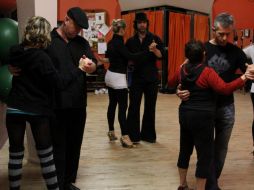 Esta semana por la cercanía del Día de San Valentín el trabajo de 'Positive Energy' ha aumentado. EFE  /