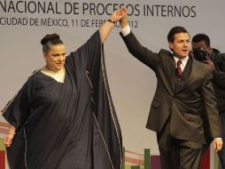 Enrique Peña Nieto, respaldó las aspiraciones de Beatriz Paredes Rangel a la jefatura de Gobierno del Distrito Federal. EL UNIVERSAL  /