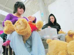 Alrededor de 400 talleres cubren la demanda nacional de grandes muñecos. EL UNIVERSAL  /
