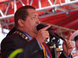 Hugo Chávez  pronuncia un discurso durante el acto por el Día de la Juventud en la localidad de La Victoria, en Aragua. EFE  /
