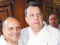 Afirma unión con Angel Aguirre, gobernador de Guerrero. ARCHIVO  /