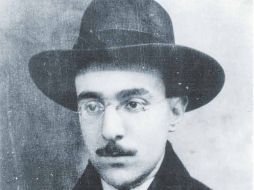 El último libro de Pessoa, con medio centenar de textos inéditos, se titula ''Sebastianismo e Quinto Império''. ESPECIAL  /