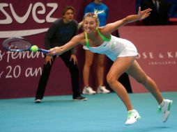En la imagen, Sharapova durante su encuentro con Angela Kerber. AP  /
