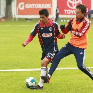 ''Nacho'' Ambriz mueve sus piezas