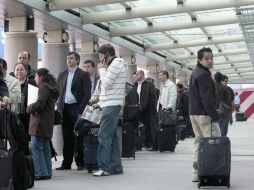 Viajeros que volarán con aerolíneas operadas en México tienen garantizado el servicio conforme legislación aeronáutica vigente. ARCHIVO  /